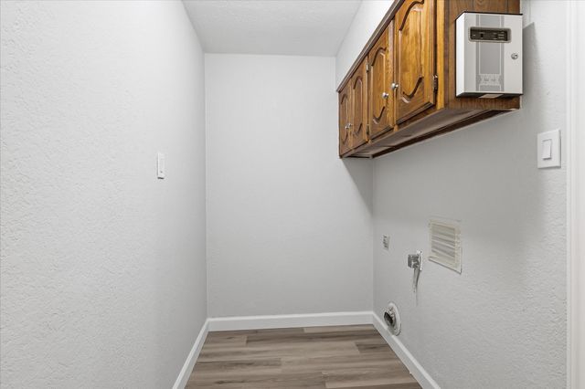 2625 Ramblewood Drive, Carrollton, TX 75006