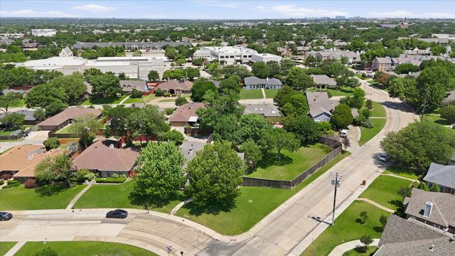 2625 Ramblewood Drive, Carrollton, TX 75006
