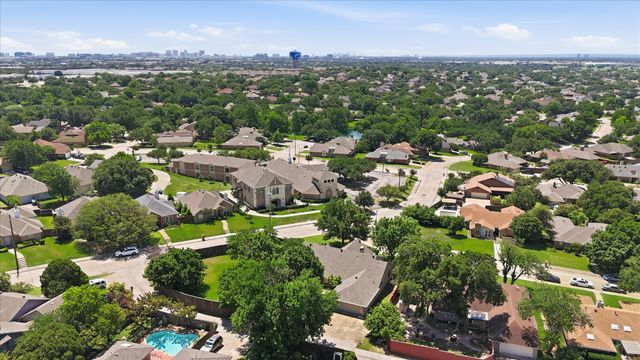 2625 Ramblewood Drive, Carrollton, TX 75006
