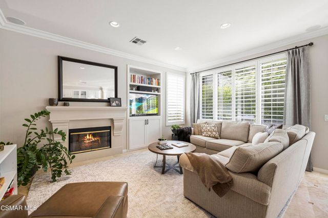 3031 Hollycrest Avenue, Thousand Oaks, CA 91362