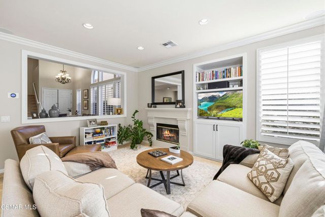 3031 Hollycrest Avenue, Thousand Oaks, CA 91362