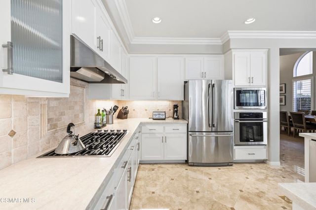 3031 Hollycrest Avenue, Thousand Oaks, CA 91362