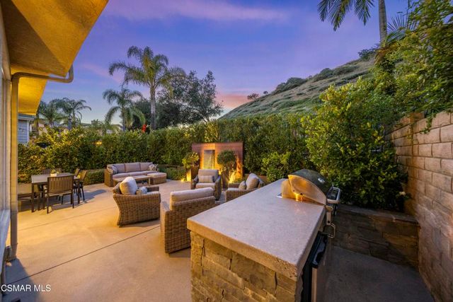 3031 Hollycrest Avenue, Thousand Oaks, CA 91362