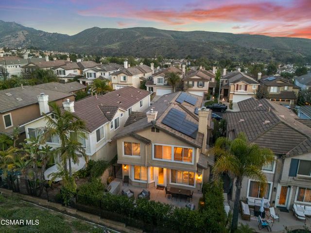 3031 Hollycrest Avenue, Thousand Oaks, CA 91362