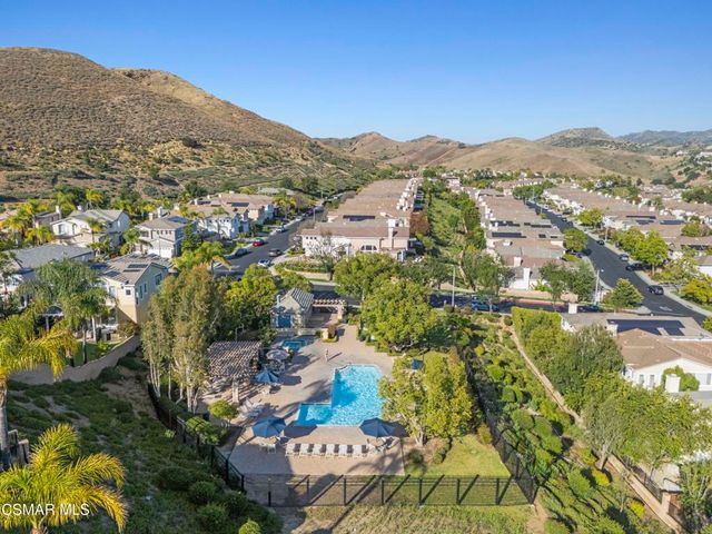 3031 Hollycrest Avenue, Thousand Oaks, CA 91362