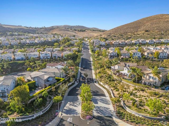 3031 Hollycrest Avenue, Thousand Oaks, CA 91362