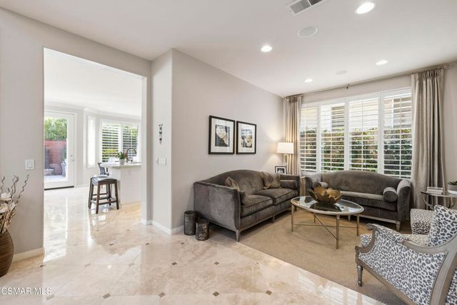 3031 Hollycrest Avenue, Thousand Oaks, CA 91362