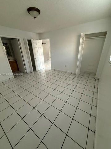 6175 W 20th Ave 302, Hialeah, FL 33012