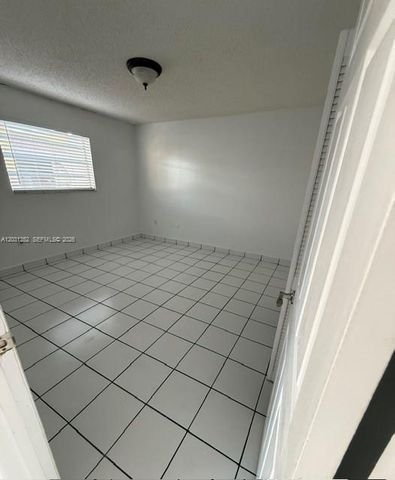 6175 W 20th Ave 302, Hialeah, FL 33012