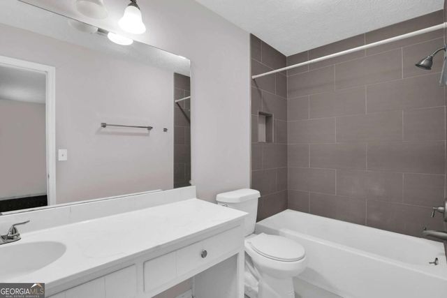 3033 Parkside Court, Snellville, GA 30078