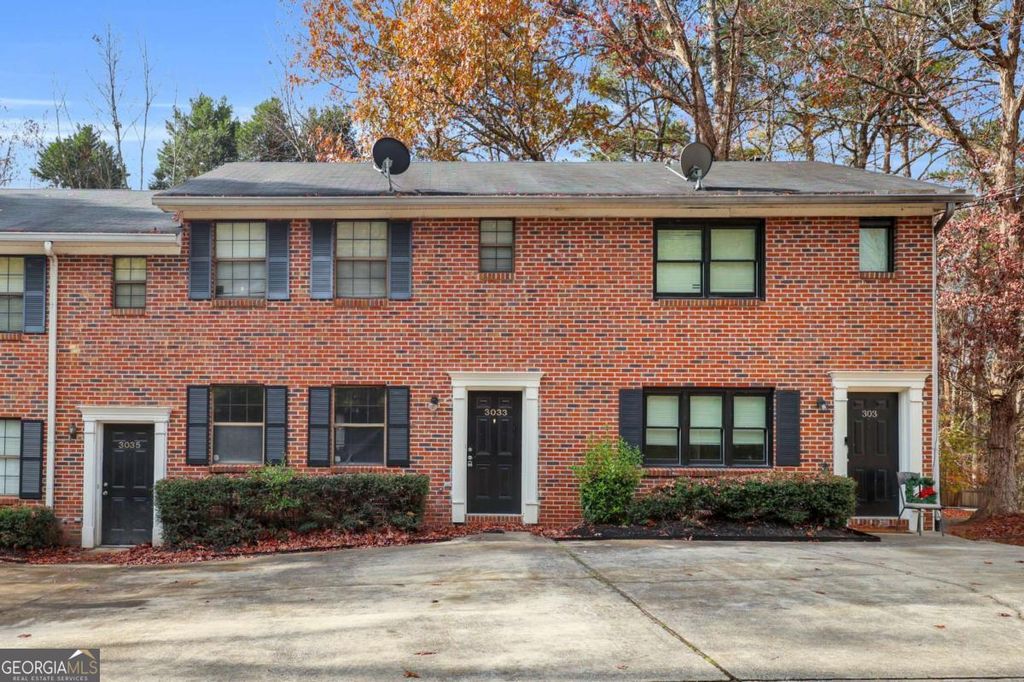 3033 Parkside Court, Snellville, GA 30078