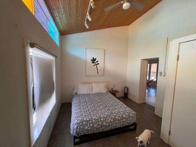 1006 W Dallas St, Marfa, TX 79843