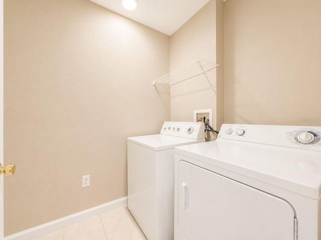 802 CREST PINES DRIVE 836, Orlando, FL 32828