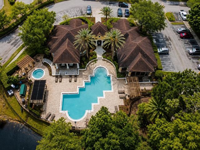 802 CREST PINES DRIVE 836, Orlando, FL 32828