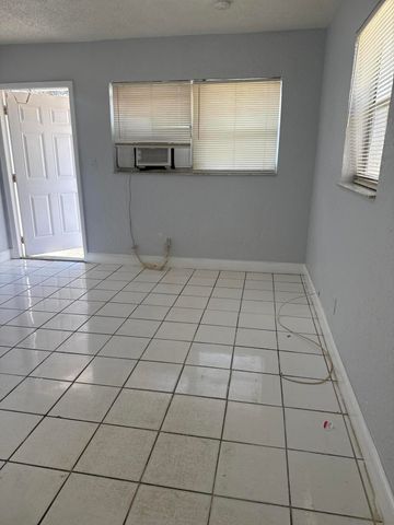 720 SW 7th Street 4, Dania Beach, FL 33004
