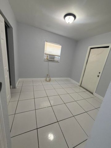 720 SW 7th Street 4, Dania Beach, FL 33004