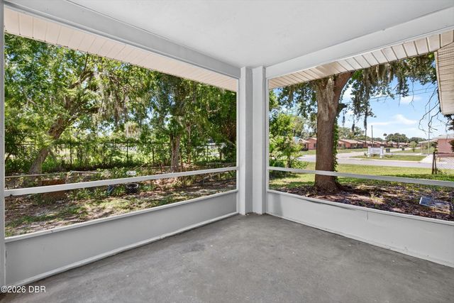 502 Loomis Trail, Daytona Beach, FL 32114