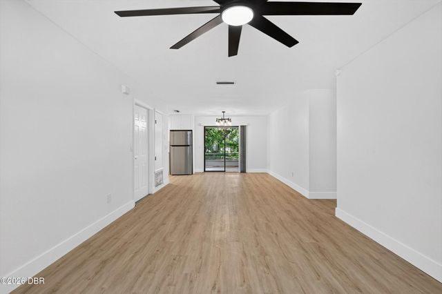 502 Loomis Trail, Daytona Beach, FL 32114
