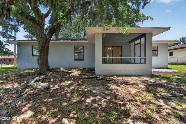 502 Loomis Trail, Daytona Beach, FL 32114