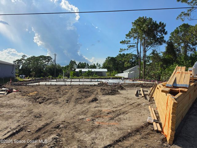 1151 Wyoming Drive SE, Palm Bay, FL 32909