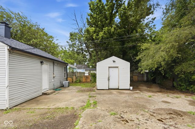 2246 N Goodlet Avenue, Indianapolis, IN 46222