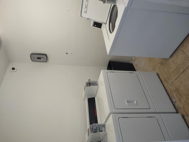 1444 Windsor Court 1, Fort Lauderdale, FL 33304