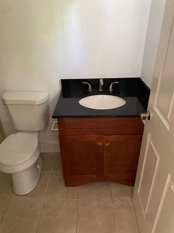 1444 Windsor Court 1, Fort Lauderdale, FL 33304