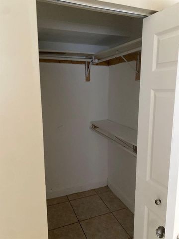 1444 Windsor Court 1, Fort Lauderdale, FL 33304