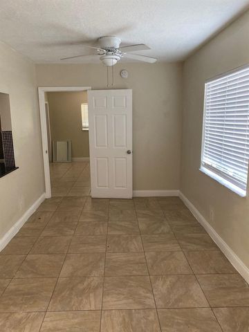 1444 Windsor Court 1, Fort Lauderdale, FL 33304