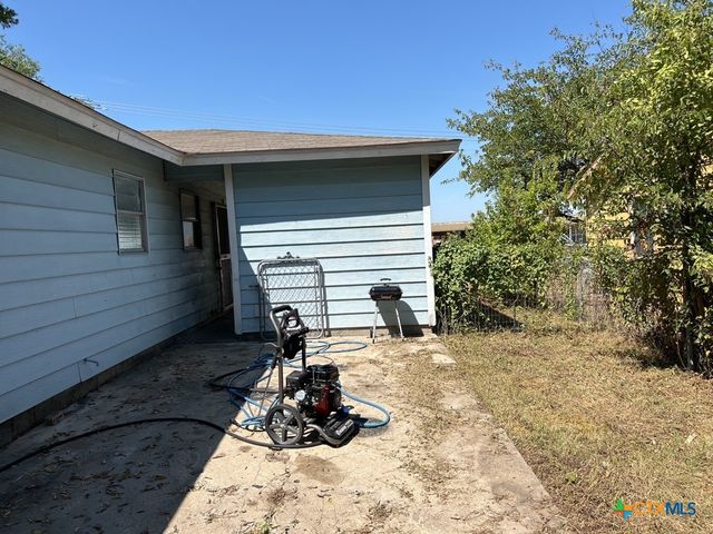 704 Jefferis Avenue, Killeen, TX 76543