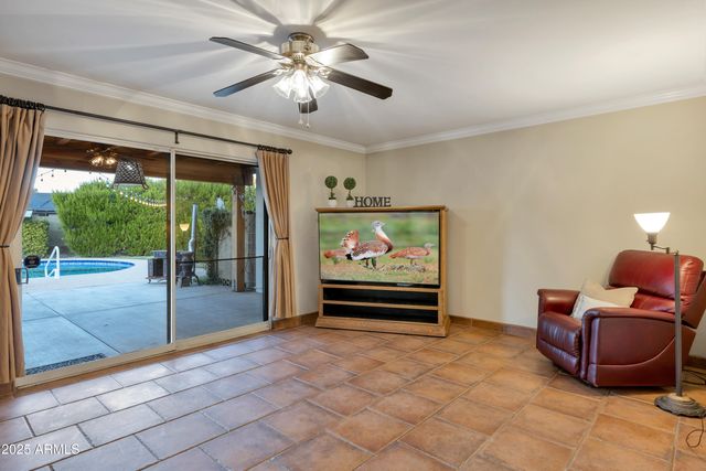 3542 E CAMELBACK Road, Phoenix, AZ 85018