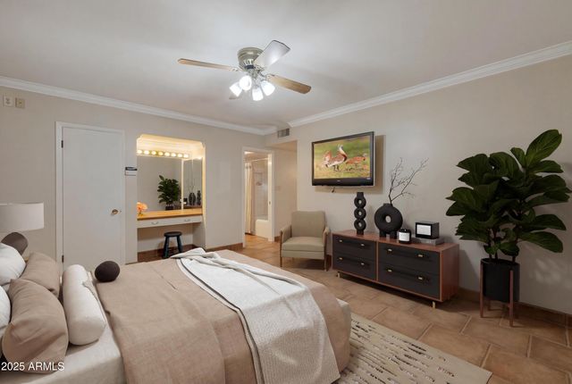 3542 E CAMELBACK Road, Phoenix, AZ 85018