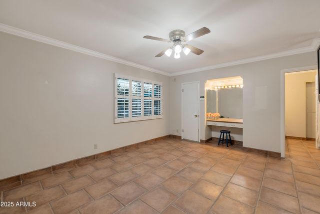 3542 E CAMELBACK Road, Phoenix, AZ 85018