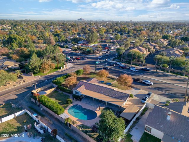 3542 E CAMELBACK Road, Phoenix, AZ 85018