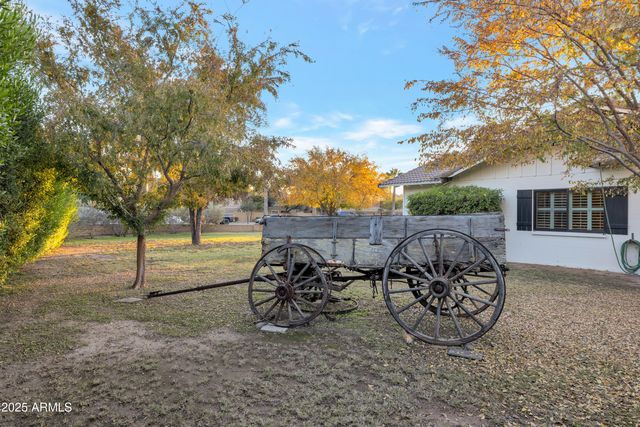 3542 E CAMELBACK Road, Phoenix, AZ 85018