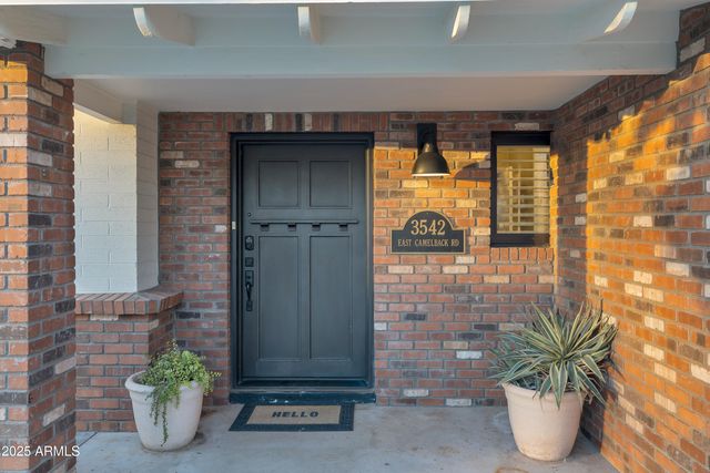 3542 E CAMELBACK Road, Phoenix, AZ 85018