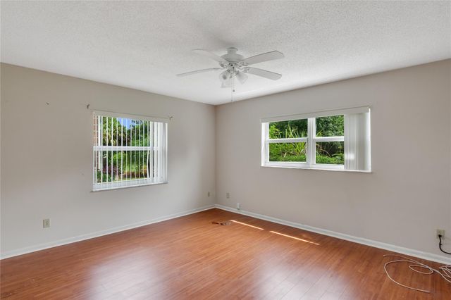 1217 S Lakes End Dr A1, Fort Pierce, FL 34982