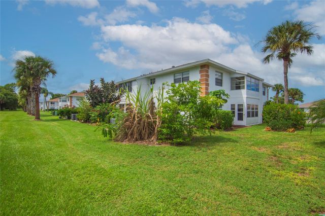 1217 S Lakes End Dr A1, Fort Pierce, FL 34982