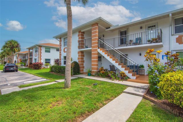 1217 S Lakes End Dr A1, Fort Pierce, FL 34982