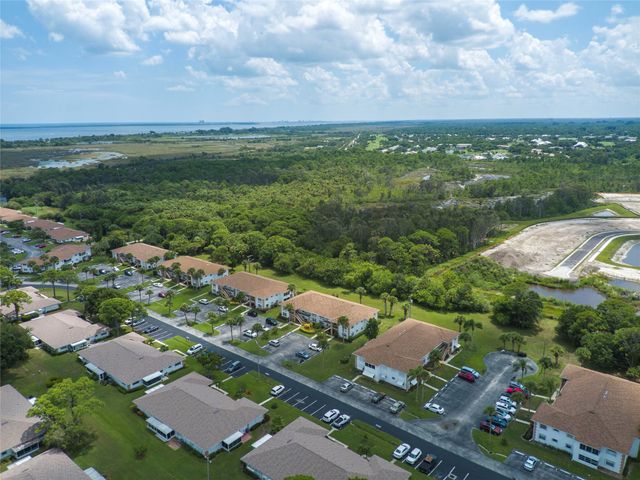 1217 S Lakes End Dr A1, Fort Pierce, FL 34982