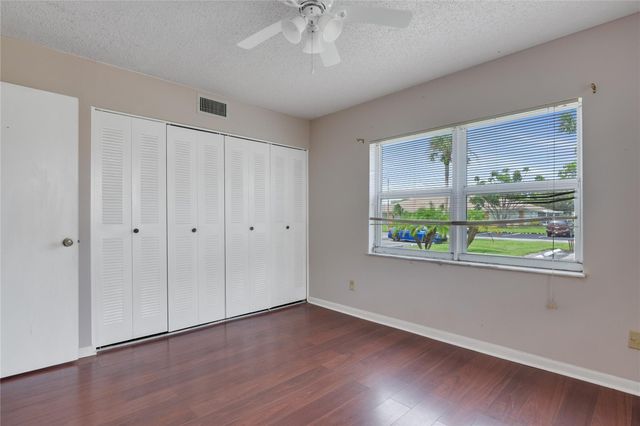 1217 S Lakes End Dr A1, Fort Pierce, FL 34982