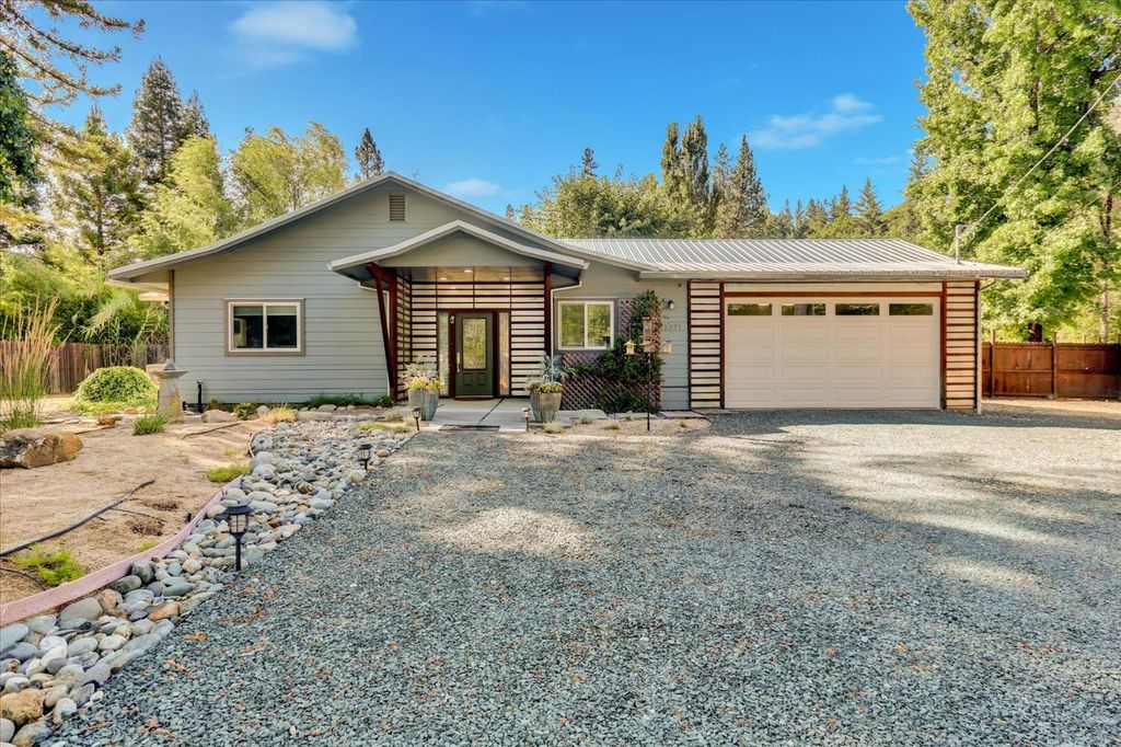 13271 La Barr Meadows Rd, Grass Valley, CA 95949