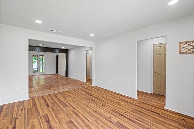 6106 Orangewood Dr, Corpus Christi, TX 78412