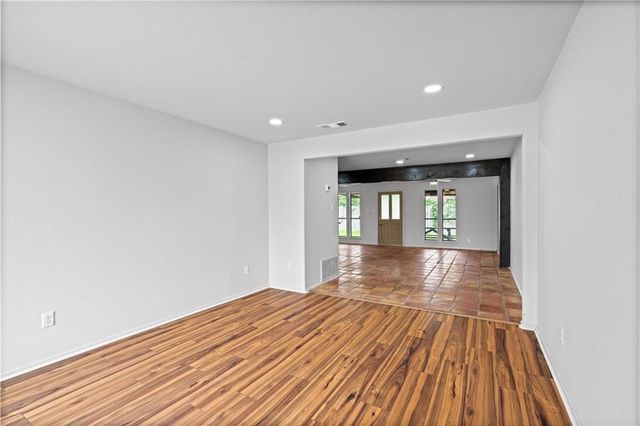 6106 Orangewood Dr, Corpus Christi, TX 78412