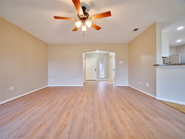 4801 E Columbary Drive, Rosenberg, TX 77471