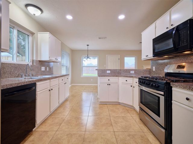4801 E Columbary Drive, Rosenberg, TX 77471