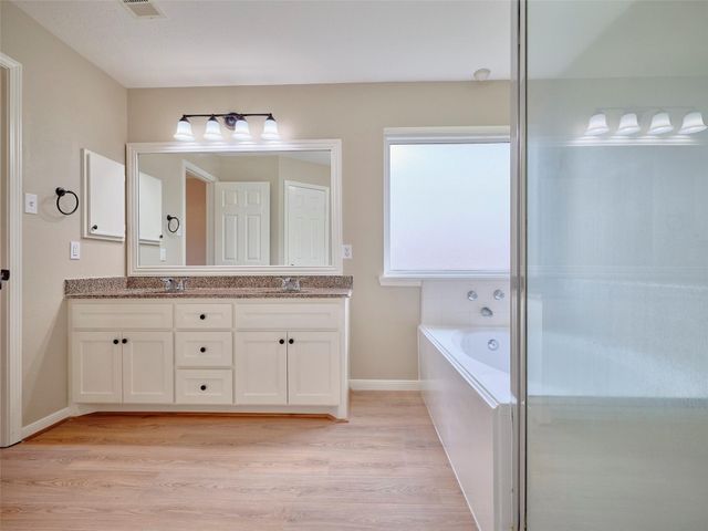 4801 E Columbary Drive, Rosenberg, TX 77471