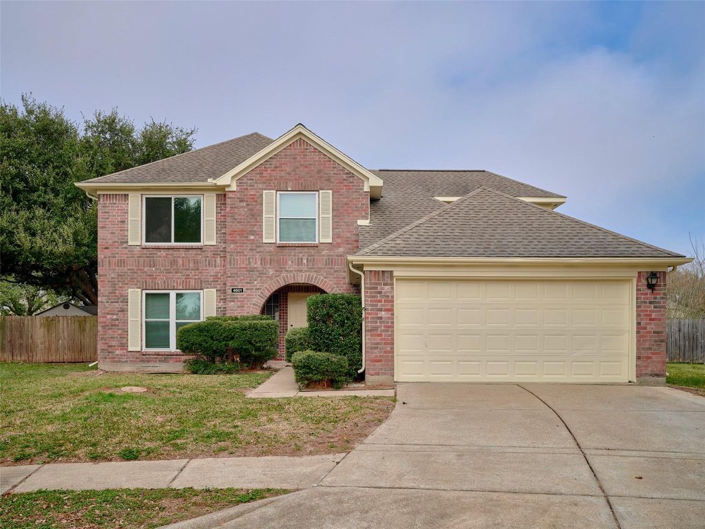 4801 E Columbary Drive, Rosenberg, TX 77471
