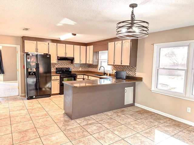 104 Rolling Pines Drive, Enterprise, AL 36330