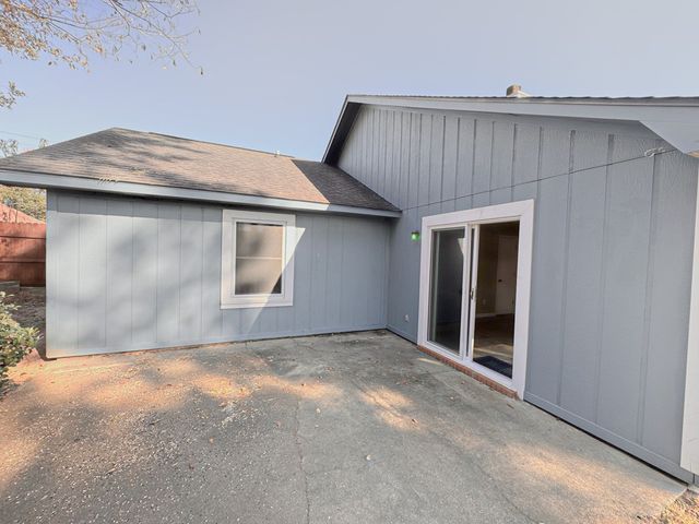 104 Rolling Pines Drive, Enterprise, AL 36330